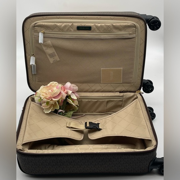 Michael Kors Jet Set Travel Trolley Suitcase - Picture 11 of 12